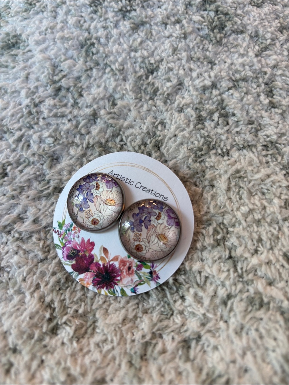 Poppy Floral Glass Cabachon Pierced Earrings NWT HC .75”